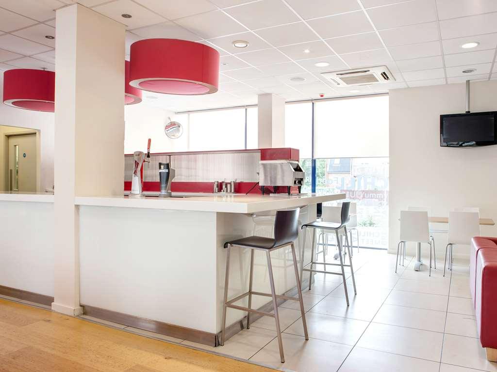 Travelodge Kew Bridge لندن المطعم الصورة